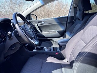 2021 Kia Sportage IV Рестайлинг, чёрный, 2599000 рублей, вид 5