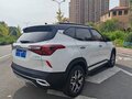 2023 Kia KX3, белый, 1650000 рублей - вид 3