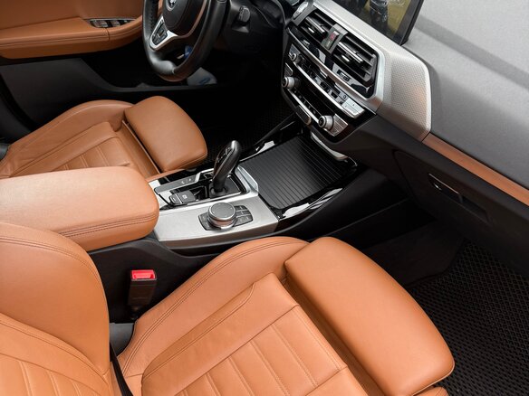 2018 BMW X3 30d xDrive III (G01), серый, 3450000 рублей - вид 2