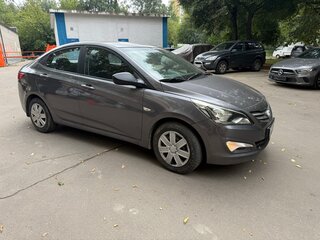 2016 Hyundai Solaris I Рестайлинг, серый, 690000 рублей, вид 4