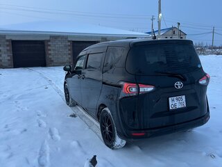 2019 Toyota Sienta II Рестайлинг, чёрный, 1500000 рублей, вид 4