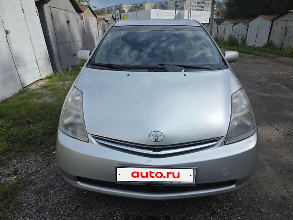 2004 Toyota Prius II (XW20), серебристый, 530000 рублей - вид 1