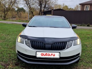 2017 Skoda Octavia III (A7) Рестайлинг, белый, 1080000 рублей, вид 3