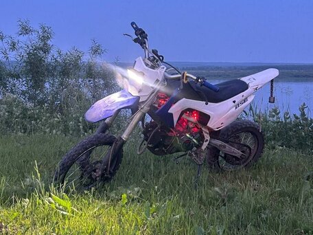 2025 BSE PH 150, белый, 90000 рублей, вид 1