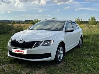 2017 Skoda Octavia III (A7) Рестайлинг, белый, 1190000 рублей, вид 3