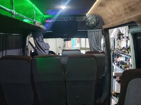 2001 Mercedes-Benz Sprinter, белый, 1500000 рублей - вид 13