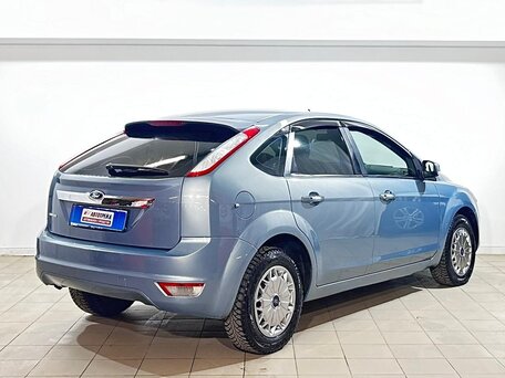 2009 Ford Focus II Рестайлинг, серый, 459000 рублей, вид 4