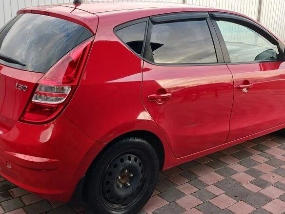 2009 Hyundai i30 I, красный, 580000 рублей - вид 2