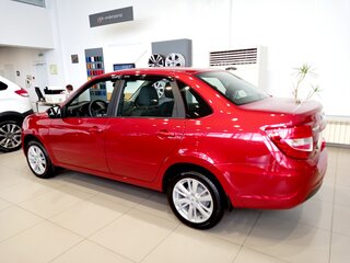 2026 Lada (ВАЗ) Granta I Рестайлинг, красный, 1266500 рублей, вид 1
