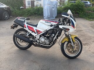 1988 Yamaha FZR250, белый, 119000 рублей, вид 2