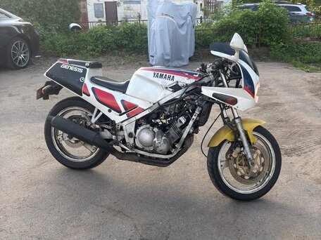 1988 Yamaha FZR250, белый, 119000 рублей, вид 2