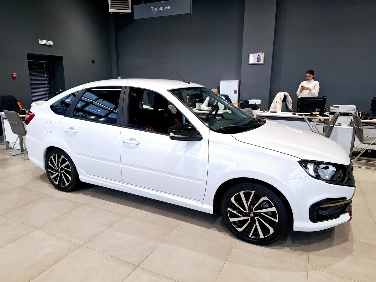 Открыть фотографии: Lada (ВАЗ) Granta I Рестайлинг