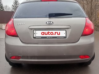 2009 Kia Ceed I, бежевый, 580000 рублей, вид 4