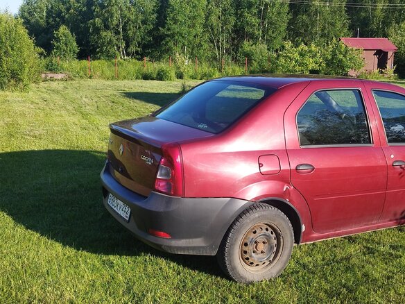 2013 Renault Logan I Рестайлинг, красный, 349000 рублей - вид 3