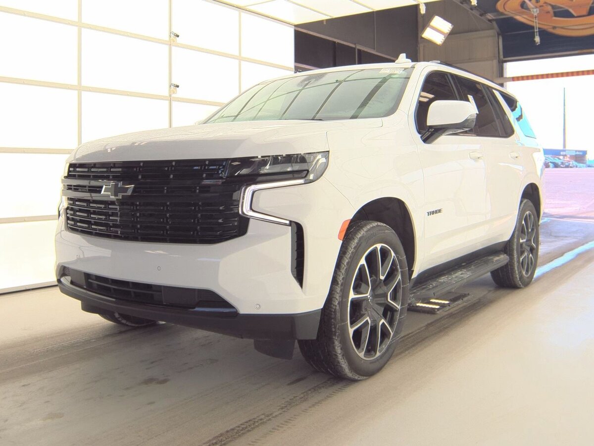 Открыть фотографии: Chevrolet Tahoe V Рестайлинг