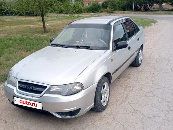 2011 Daewoo Nexia I Рестайлинг, серебристый, 240000 рублей