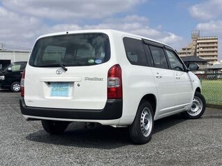 2023 Toyota Probox I Рестайлинг, белый, 911000 рублей, вид 2