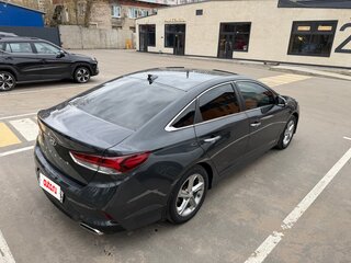 2018 Hyundai Sonata VII (LF) Рестайлинг, серый, 2170000 рублей, вид 3