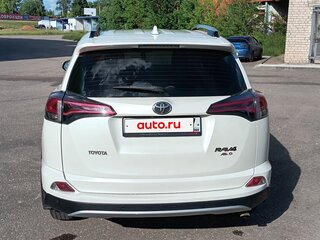 2017 Toyota RAV4 IV (XA40) Рестайлинг, белый, 2230000 рублей, вид 4