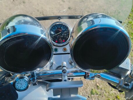 1999 Suzuki Desperado VZ400, серебристый, 300000 рублей, вид 3