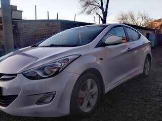 2013 Hyundai Elantra V (MD), белый, 1100000 рублей, вид 1