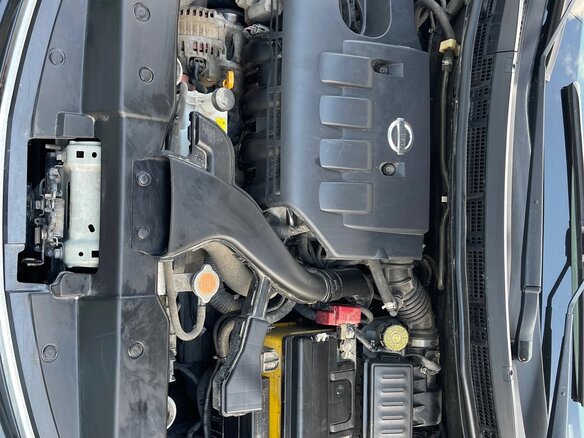 2011 Nissan Tiida I Рестайлинг, чёрный, 750000 рублей - вид 9