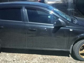 2012 Opel Astra H Рестайлинг, чёрный, 700000 рублей, вид 2