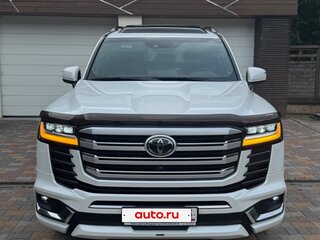 2021 Toyota Land Cruiser 300 Series, белый, 13900000 рублей, вид 2