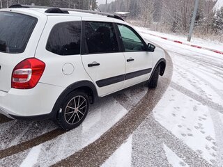 2023 Lada (ВАЗ) Granta Cross I Рестайлинг, белый, 820000 рублей, вид 2