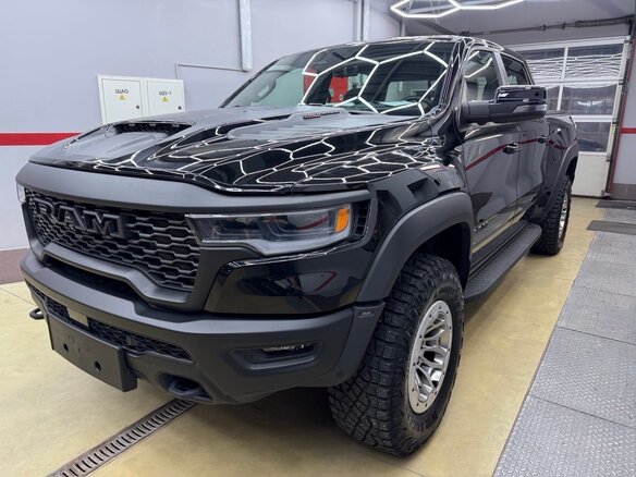 2025 Ram 1500 RHO V Рестайлинг, чёрный - вид 37