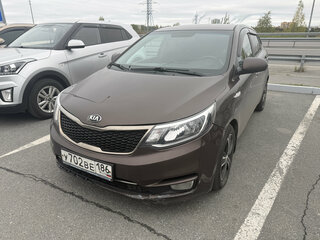 2015 Kia Rio III Рестайлинг, коричневый, 1199000 рублей, вид 1