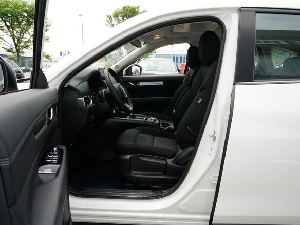 2025 Mazda CX-5 II Рестайлинг, белый, 2690000 рублей - вид 11