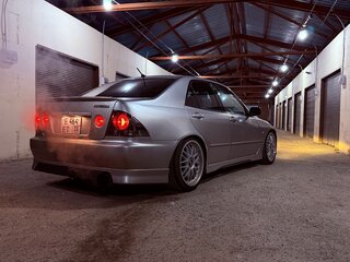 2001 Toyota Altezza, серебристый, 1200000 рублей, вид 4