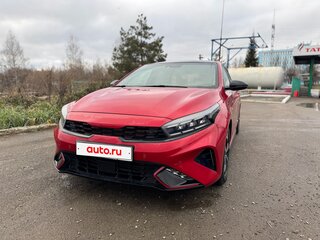 2021 Kia K3 II Рестайлинг, красный, 2580000 рублей, вид 3