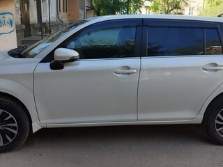 2017 Toyota Corolla Fielder XI (E160, E170) Рестайлинг 2, белый, 1300000 рублей, вид 3
