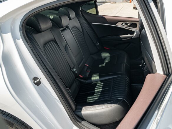 2018 Genesis G70 I, белый - вид 6