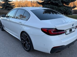 2021 BMW 5 серии 520i VII (G30/G31/G38) Рестайлинг, белый, 3000000 рублей, вид 5