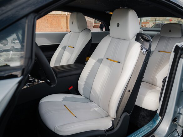 2021 Rolls-Royce Wraith Black Badge, голубой, 60500000 рублей - вид 31