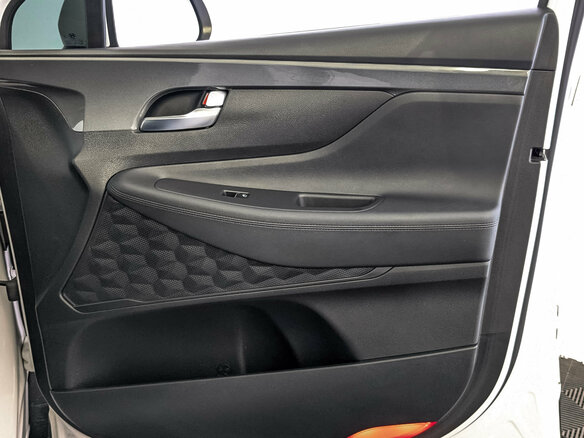 2022 Hyundai Santa Fe IV Рестайлинг, белый, 3625000 рублей - вид 24