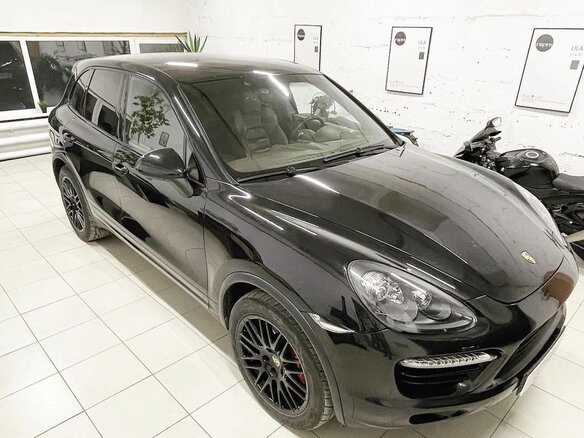 2012 Porsche Cayenne Turbo II (958), чёрный
