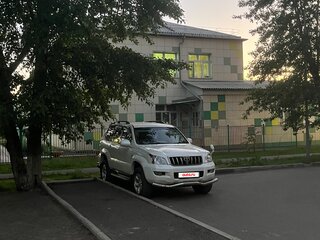 2004 Toyota Land Cruiser Prado 120 Series, белый, 2300000 рублей, вид 1