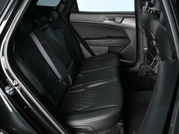 2025 Kia Sportage V Рестайлинг, чёрный, 4599000 рублей - вид 6