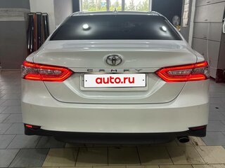 2020 Toyota Camry VIII (XV70), белый, 2850000 рублей, вид 5