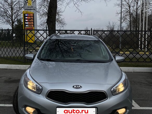 2014 Kia Ceed II, серебристый, 800000 рублей