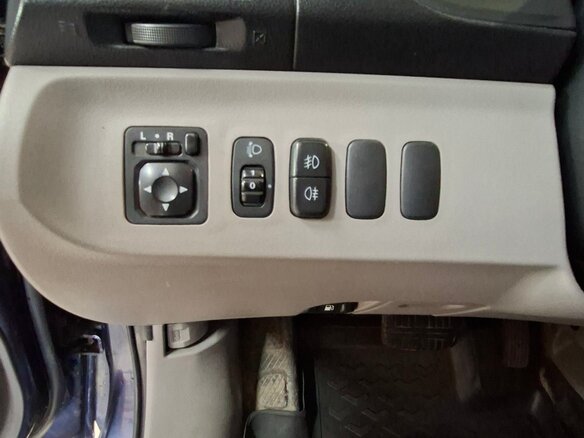 2008 Mitsubishi Grandis I, синий, 870000 рублей - вид 20