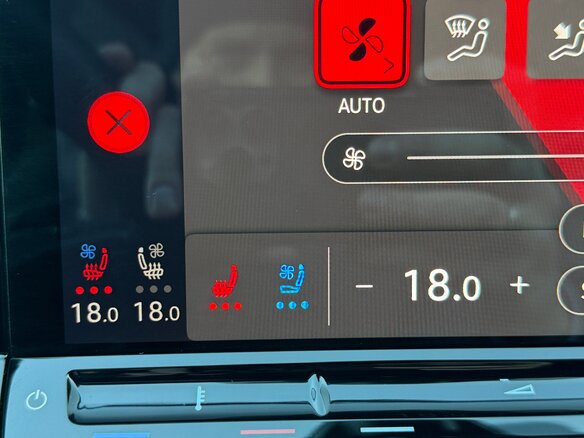 2021 Volkswagen Golf GTI VIII, серый, 3950000 рублей - вид 23