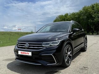 2020 Volkswagen Tiguan II Рестайлинг, чёрный, 3550000 рублей, вид 1