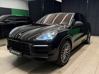 2021 Porsche Cayenne III, чёрный, 7800000 рублей, вид 3