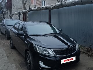 2014 Kia Rio 6-speed III, чёрный, 835000 рублей, вид 4