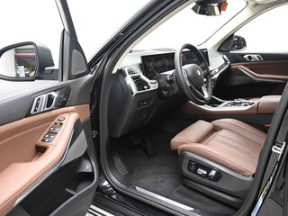 2025 BMW X5 50e IV (G05/G18) Рестайлинг, чёрный, 11662033 рублей, вид 5